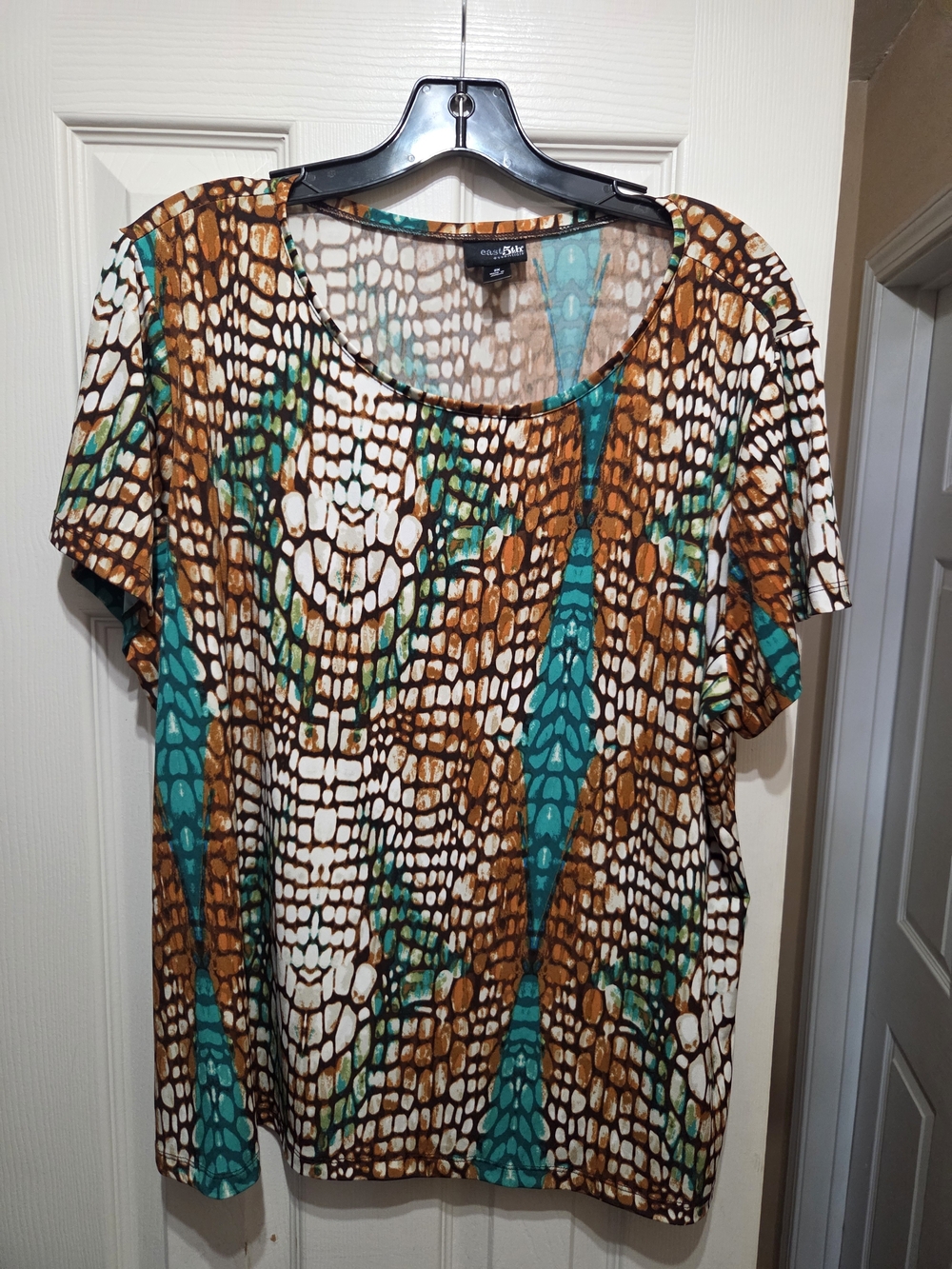 East 5th Teal, Brown & White Printed Short Sleeve Scoop Neck Top